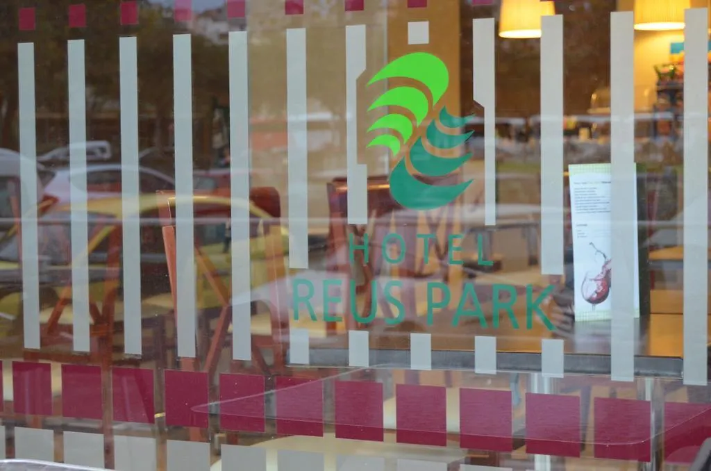 Hotel Reus Park 3*,